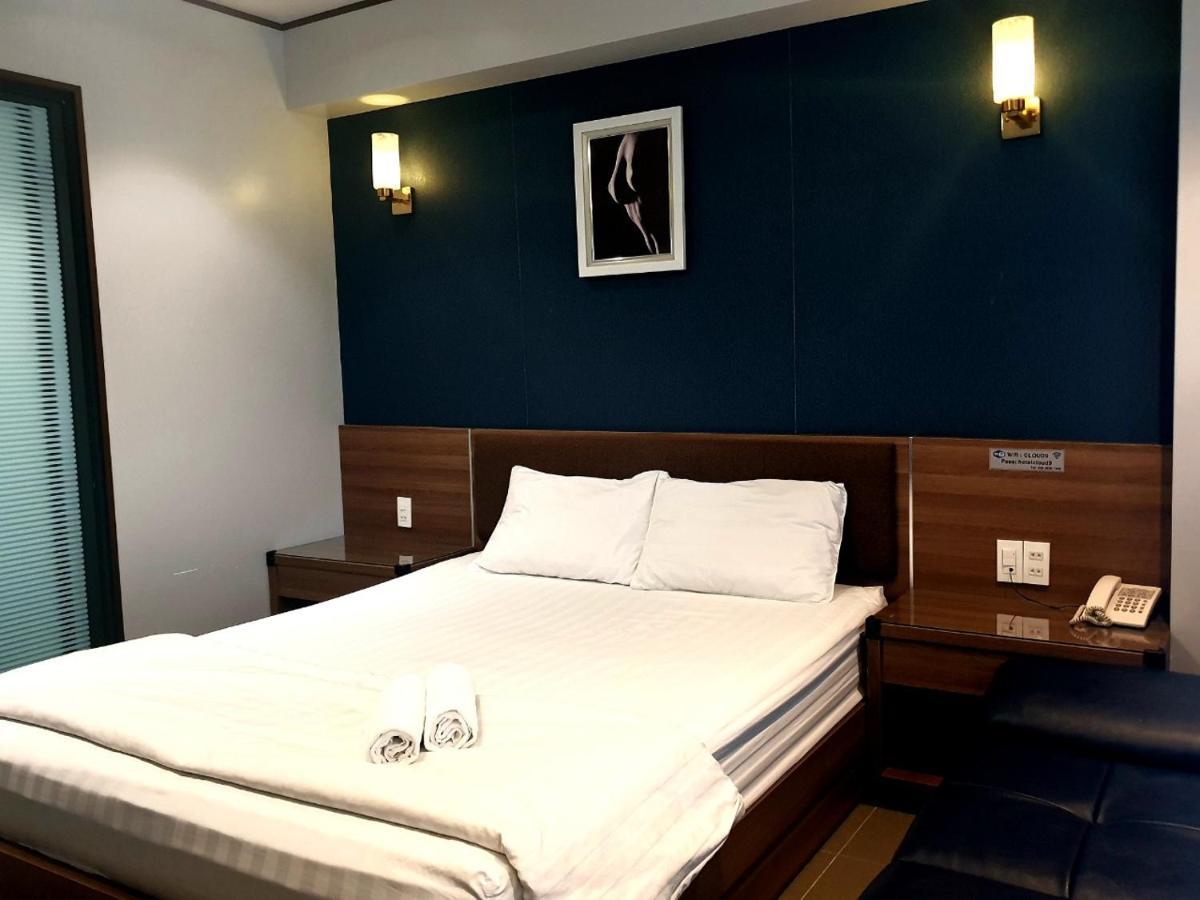 مدينة هوشي منه Reddoorz Premium Cloud 9 An Nhon Hotel المظهر الخارجي الصورة